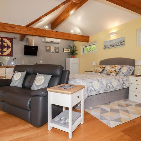 Brambleside Lodge Труро Экстерьер фото