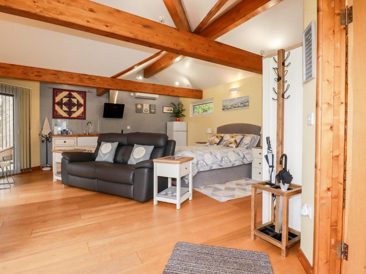 Brambleside Lodge Труро Экстерьер фото