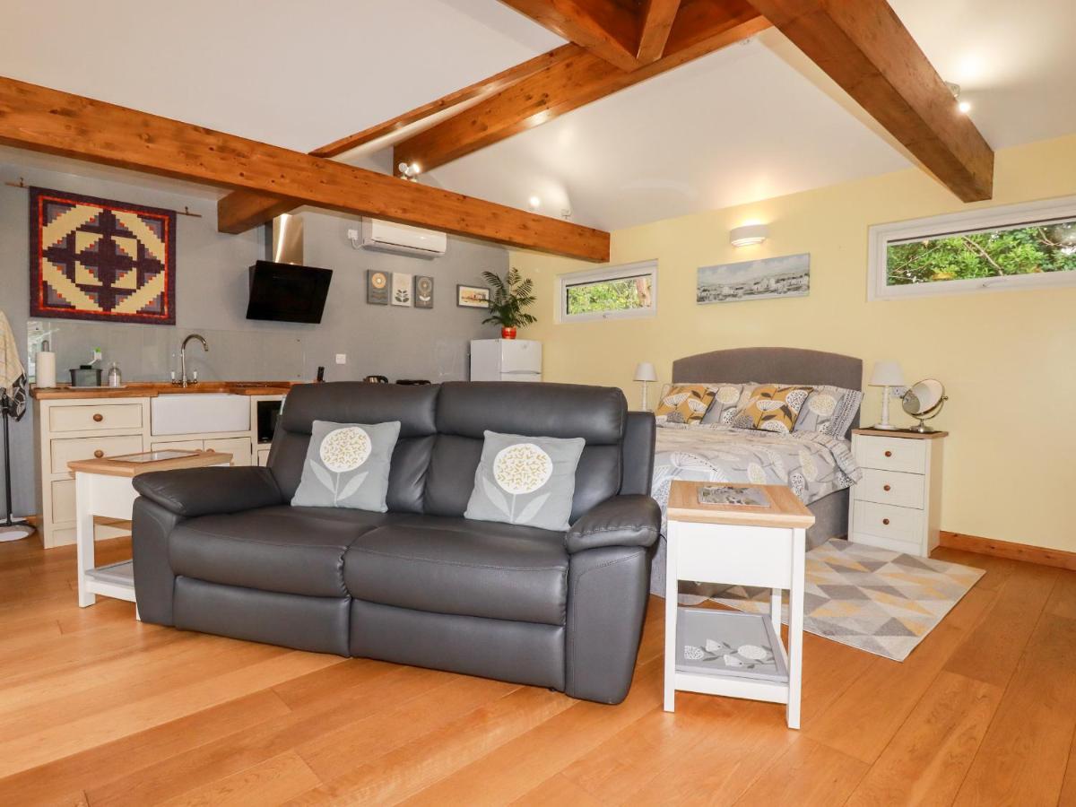 Brambleside Lodge Труро Экстерьер фото